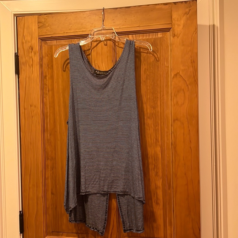 KLD sleeveless striped top